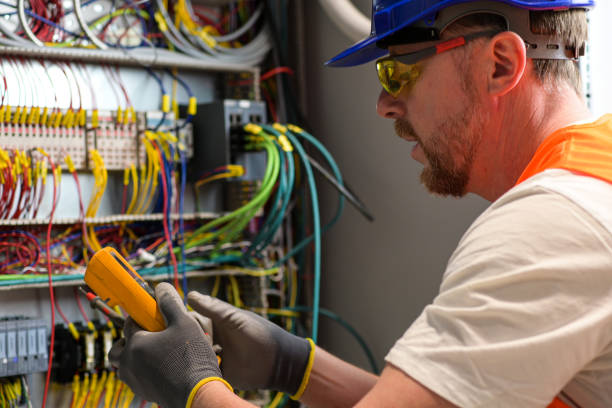 Best Licensed Electrician  in Nashua, IA